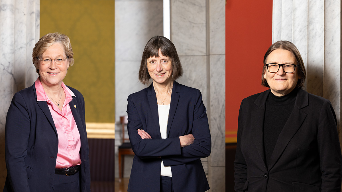 Bildet kan inneholde: briller, smil, briller, synsomsorg, ansiktsuttrykk.